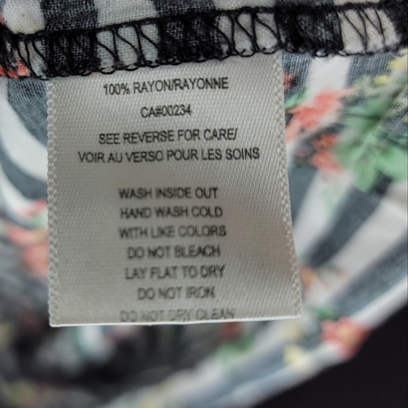 Material Girl | Striped and Floral Crop Top - Picture 6 of 8